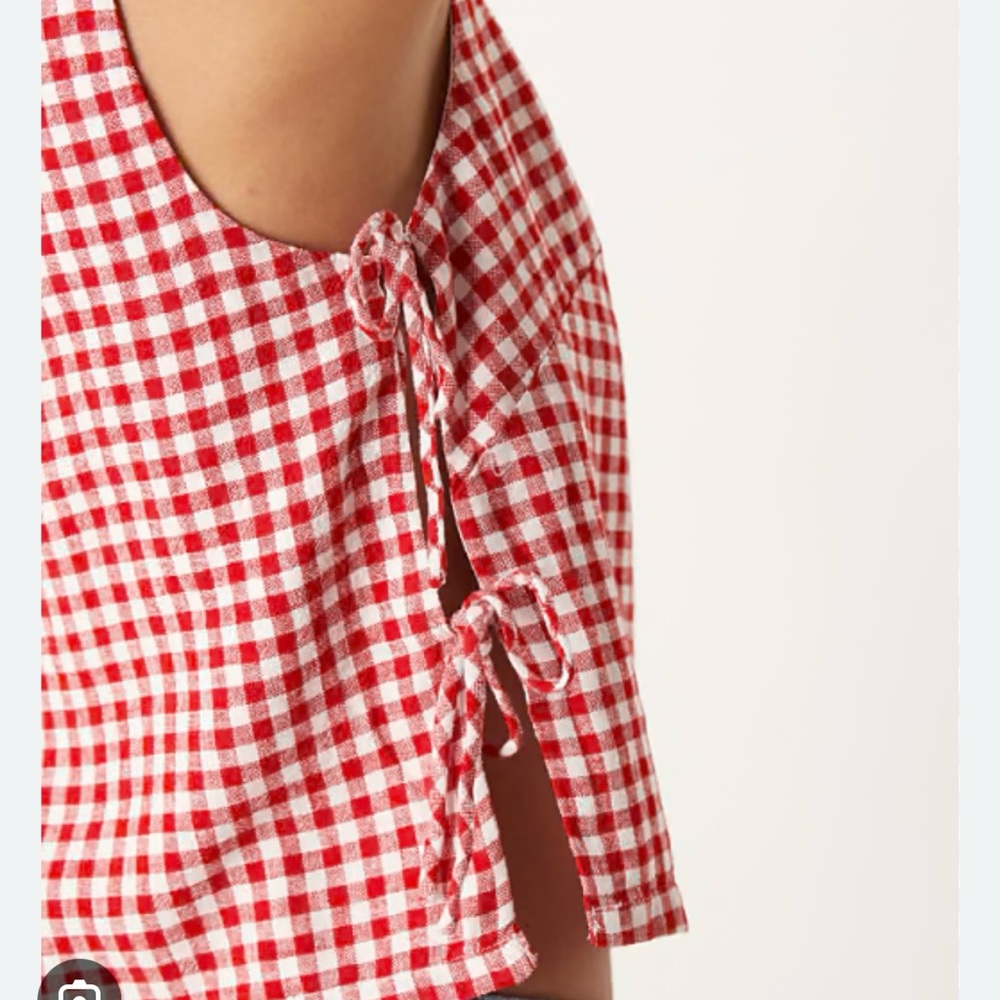 Abercrombie & Fitch Women’s Small Red and White Gingham Side Tie Top Apron - Picture 2 of 8